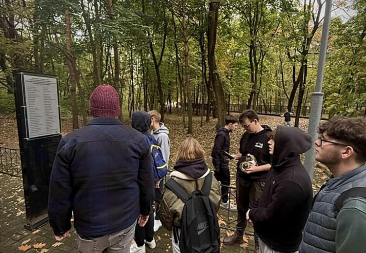 Zapal znicz pamięci