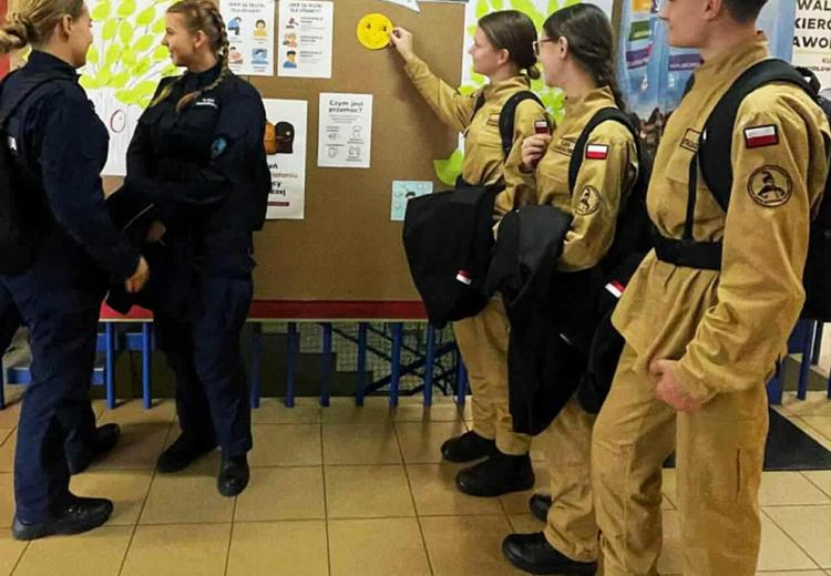 Razem przeciwko przemocy